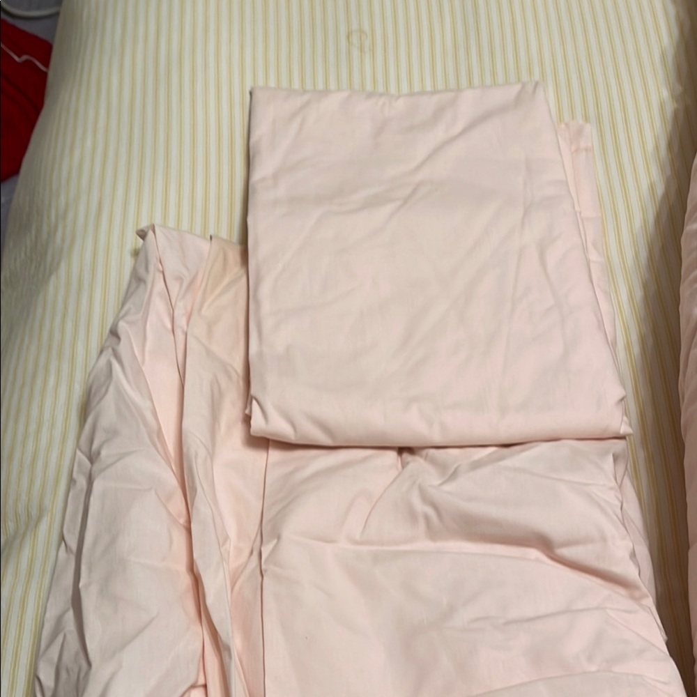 Wamsutta Cream Comforter Luxurious Bedding